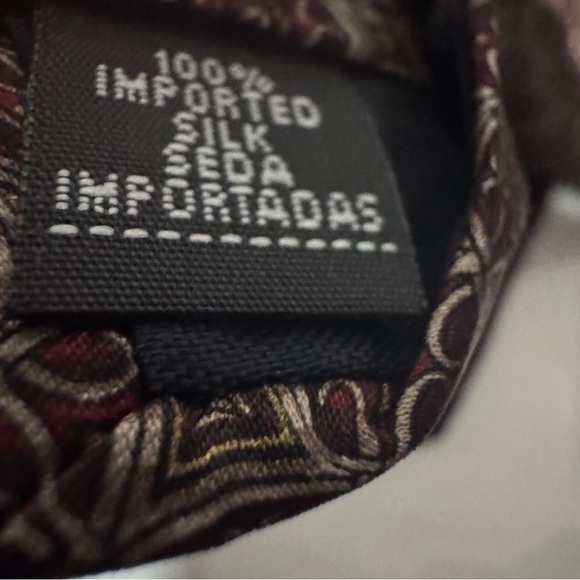 Arrow Brown Geometric Silk Tie - Picture 3 of 3